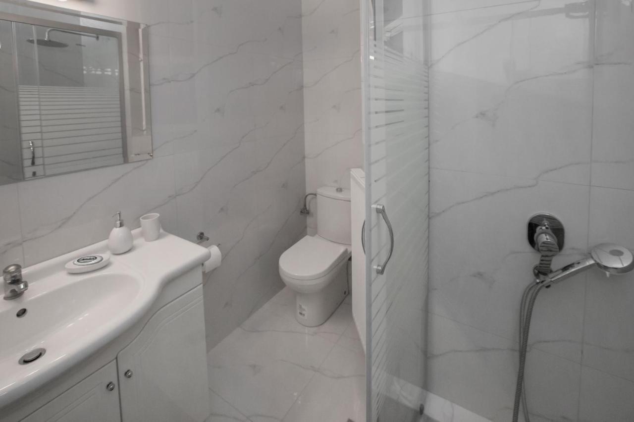 Upscale Luxury Athens Renovated Dream Home In One Of The Most Favorable Locations By National Gardens, Zoo & Hellenic Parliament In Syntagma And Stylish Exquisite Kolonaki Neighborhood Экстерьер фото